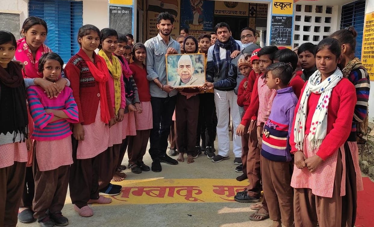 Students should follow the path shown by Chaudhary Charan Singh