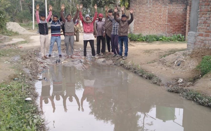 Villagers upset due to waterlogging on the road, demonstrated