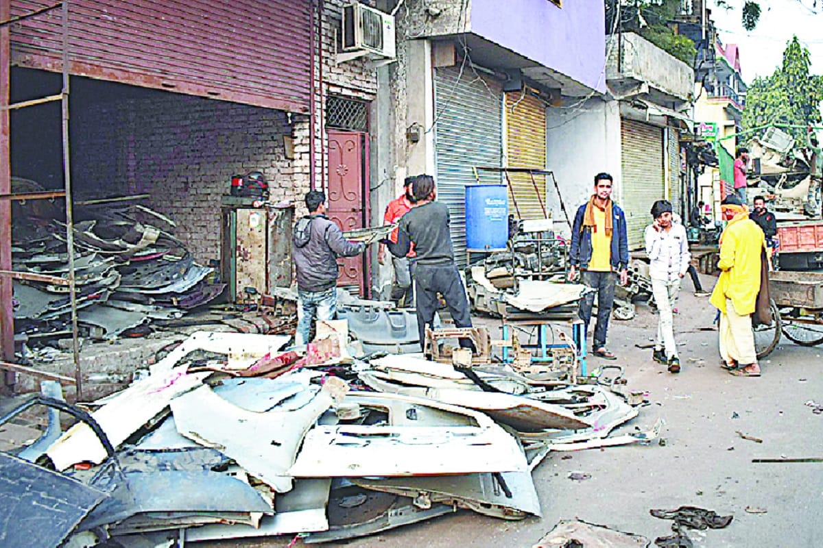 Meerut News: police seased assets of kabadi shakib