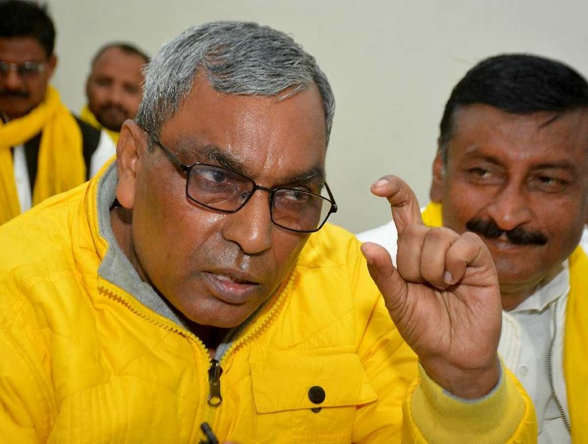 Omprakash Rajbhar said: Mukhtar Ansari fight Mau or Abbas, his decision