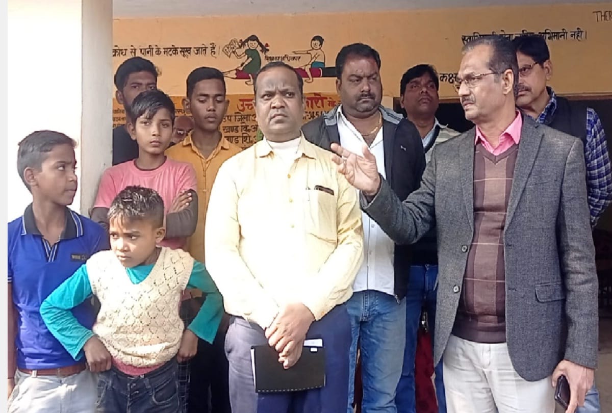 Headmaster did obscene act with children, uproar