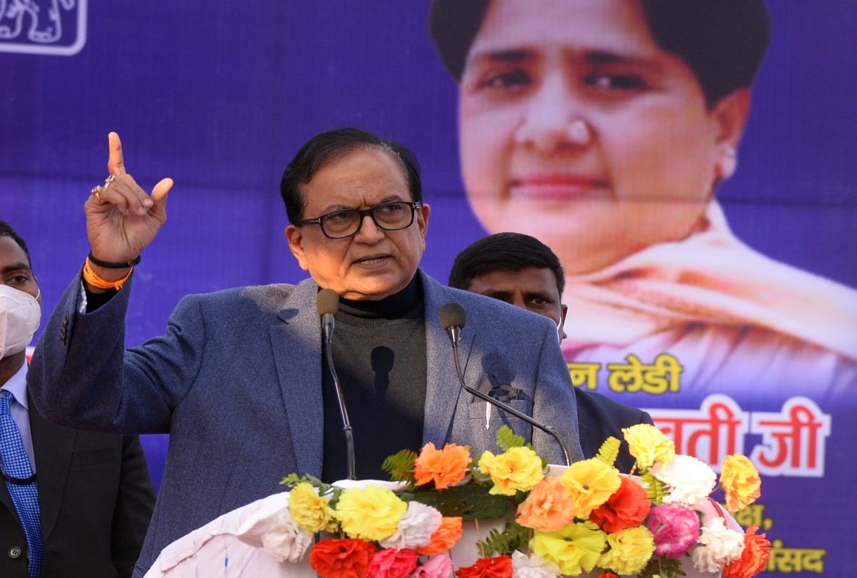 BJP hates Dalit society, youth get lathis for seeking employment - Satish Chandra Mishra