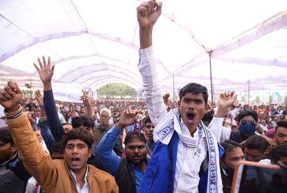 BJP hates Dalit society, youth get lathis for seeking employment - Satish Chandra Mishra