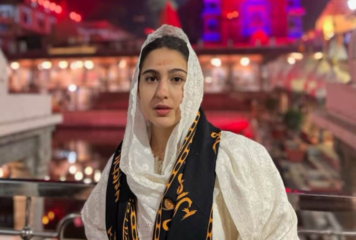 Vicky Kaushal takes out bike on Indore streets Sara rides pillion Watch