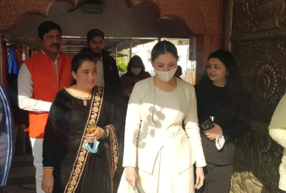 Bollywood actress Tamannaah Bhatia reached Mata Vaishno Darbar, expressed her desire to shoot in the valley