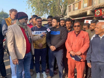 UP Assembly Election 2022 mahoba Chai Par Chunavi Charcha Coverage News Updates In Hindi