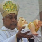 मिस्सा बलिदान के बाद चरनी में प्रभु यीशु का हुआ जन्म।
