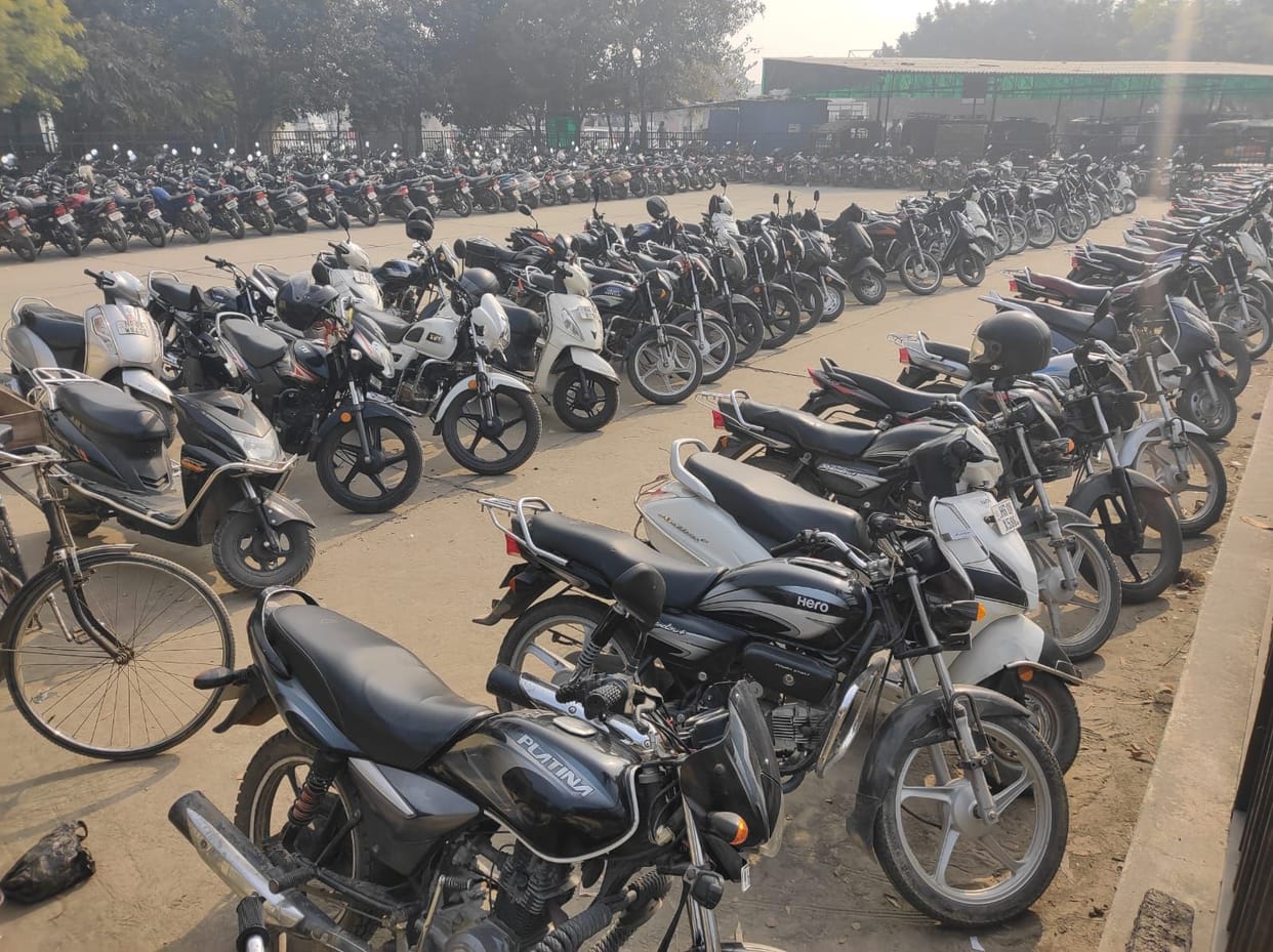 Bus stand parking started after one and a half year, people going to work got relief