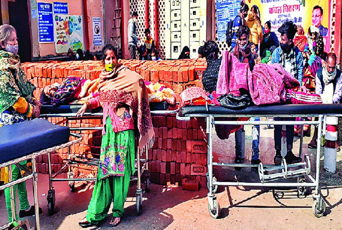 Doctors strike continues and patients in delhi hospitals are suffering