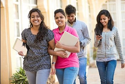Mukhyamantri Kanya Utthan Yojana:12वीं पास छात्राओं के लिए बड़ी खुशखबरी,  जल्द ही आपके खाते में आएंगे 25 हजार रुपये, चेक करते रहें बैंक अकाउंट -  Bihar Government Give 25 Thousand Rupees For 12th Pass Girl Under The  Mukhyamantri Kanya Utthan Yojana ...