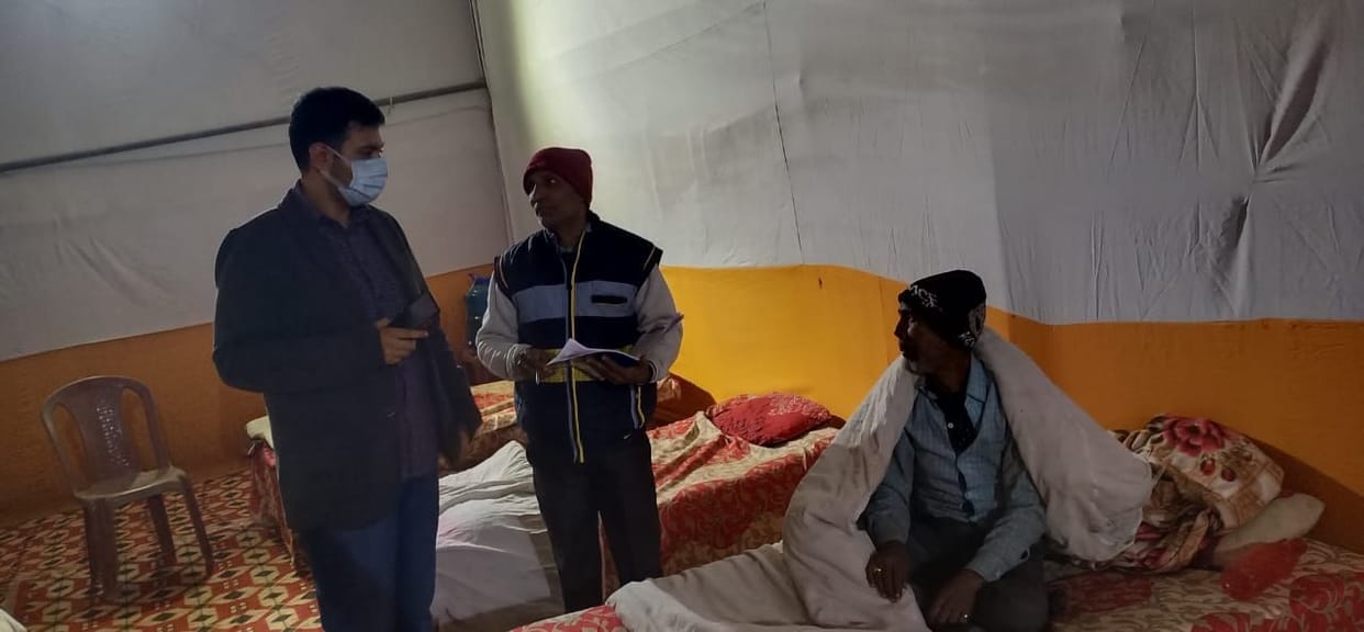 Mathura: Municipal commissioner inspected the night shelters