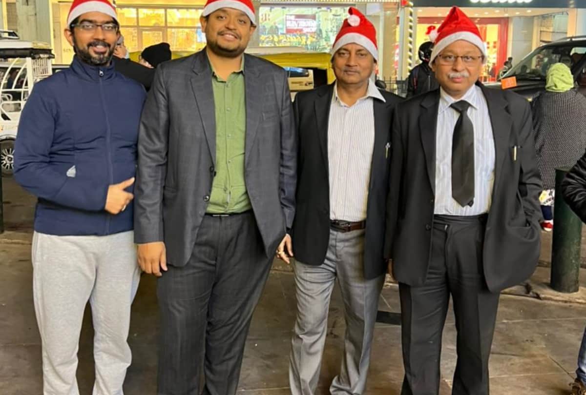 Know about people who help poors.