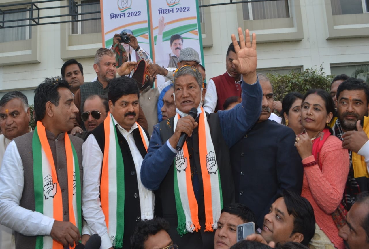 uttarakhand election 2022: Harish Rawat grand welcome in uttarakhand, see photos