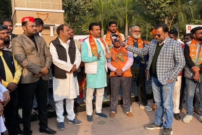 UP Assembly Election 2022 Jhansi Live Debates and Discussions Coverage News Updates in Hindi
