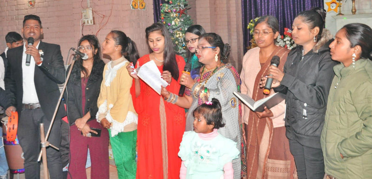 Jingle Bell rang as soon as Jesus was born