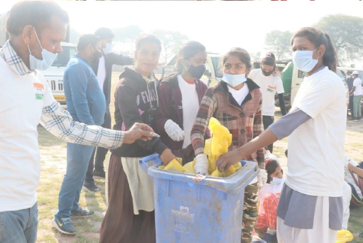 Sehore: Honored those who contributed in making the city clean, cleanliness rally taken out to make people aware