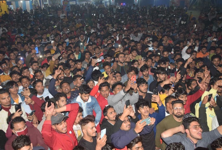People enjoyed the event on the first day of Amar Ujala Winter Shopping Carnival in Rohtak of Haryana
