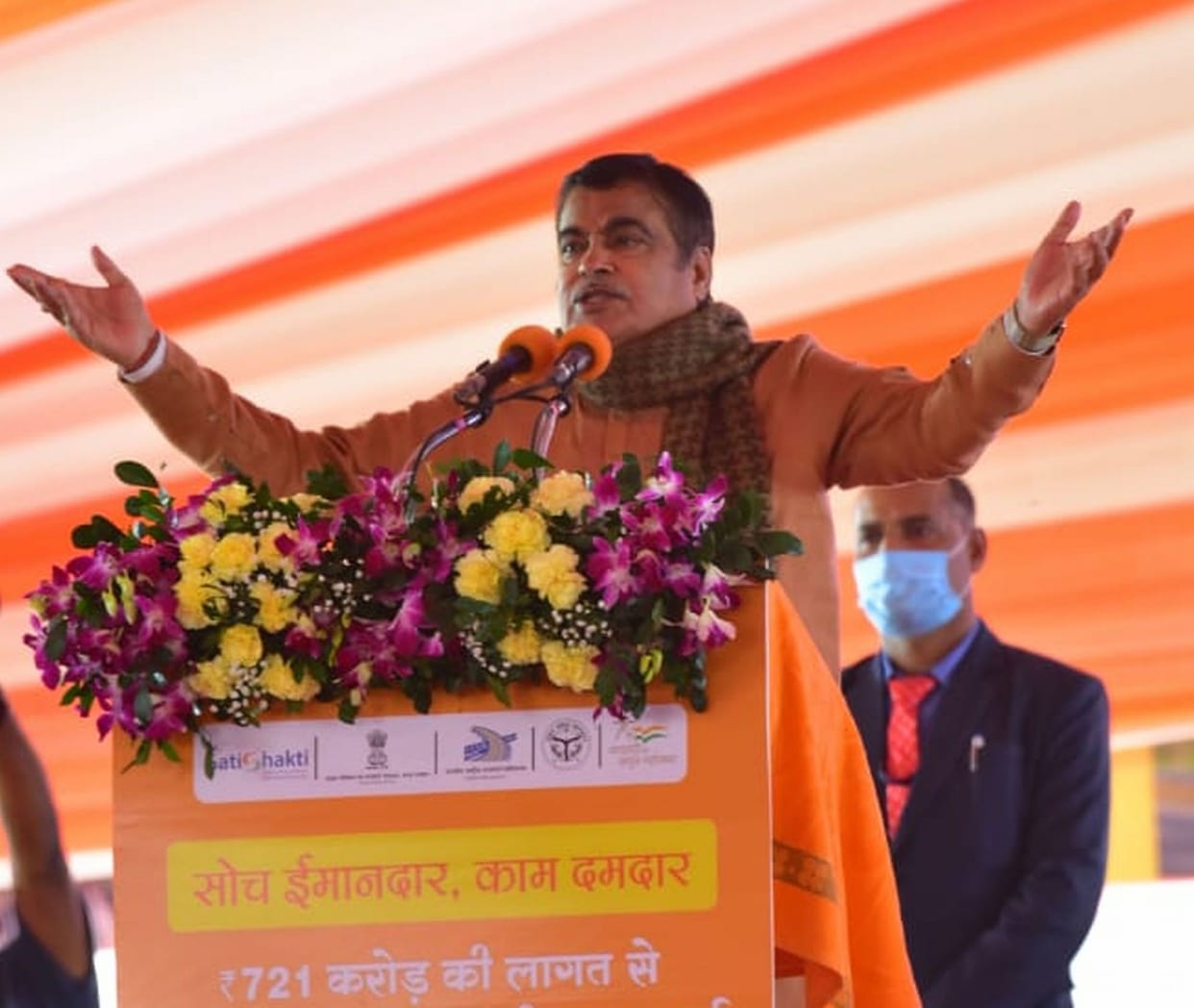 America has good roads that is why it is rich: Gadkari