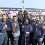 विजय हजारे ट्रॉफी के साथ हिमाचल प्रदेश की टीम