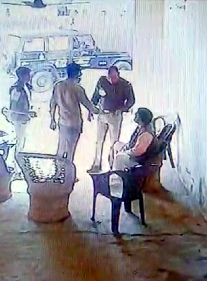 Video viral taking bribe, policeman suspended
