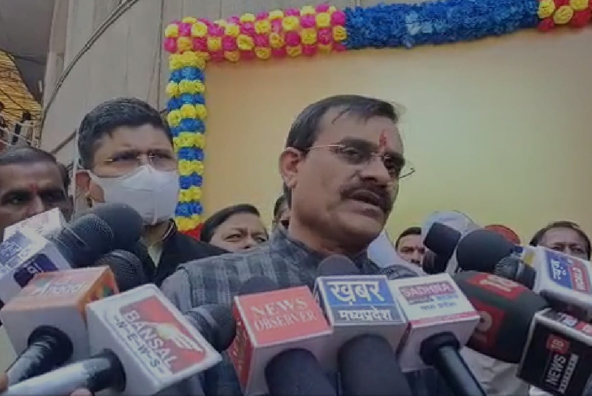 Policemen killed in Guna: VD Sharma's big allegation on Diggi, said Digvijay Singh's protection to criminals