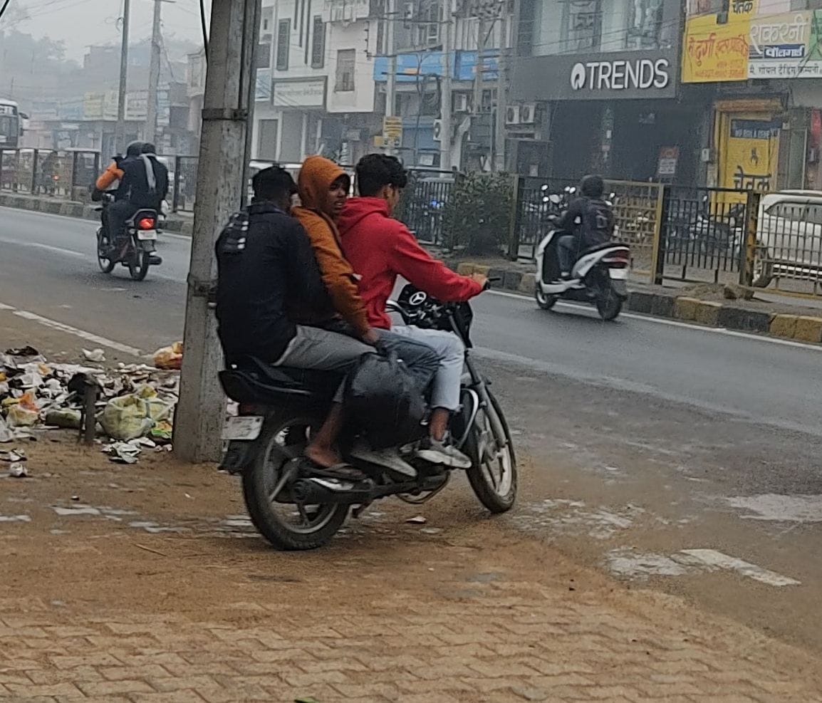 Every day 110 drivers are breaking traffic rules, not even a matter of challan