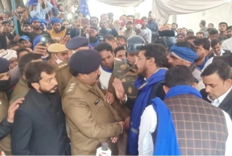 Vinod murder case: MLA's residence cordoned off demanding justice