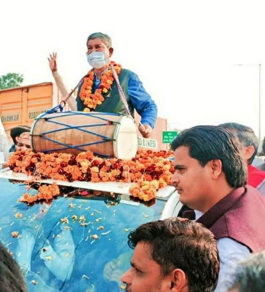 uttarakhand election 2022: Harish Rawat grand welcome in uttarakhand, see photos
