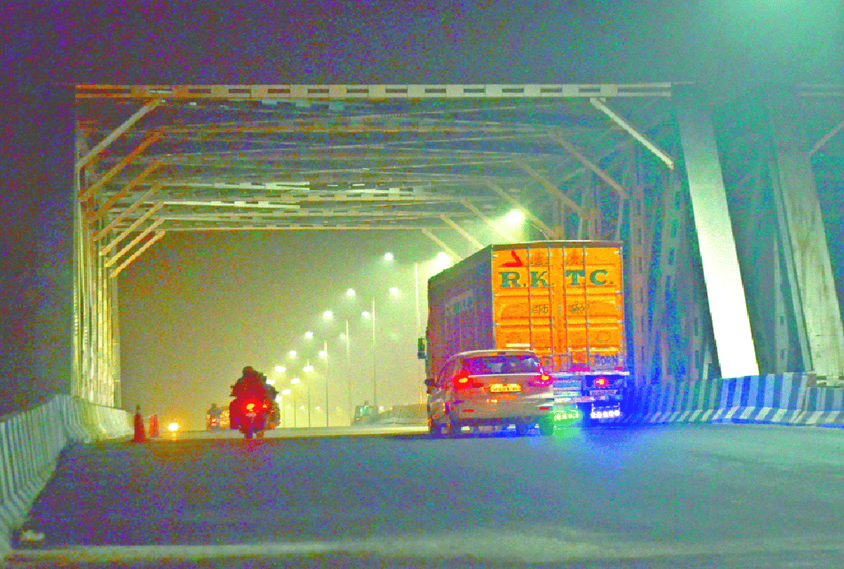Traffic starts on one lane of ISBT flyover in Agra