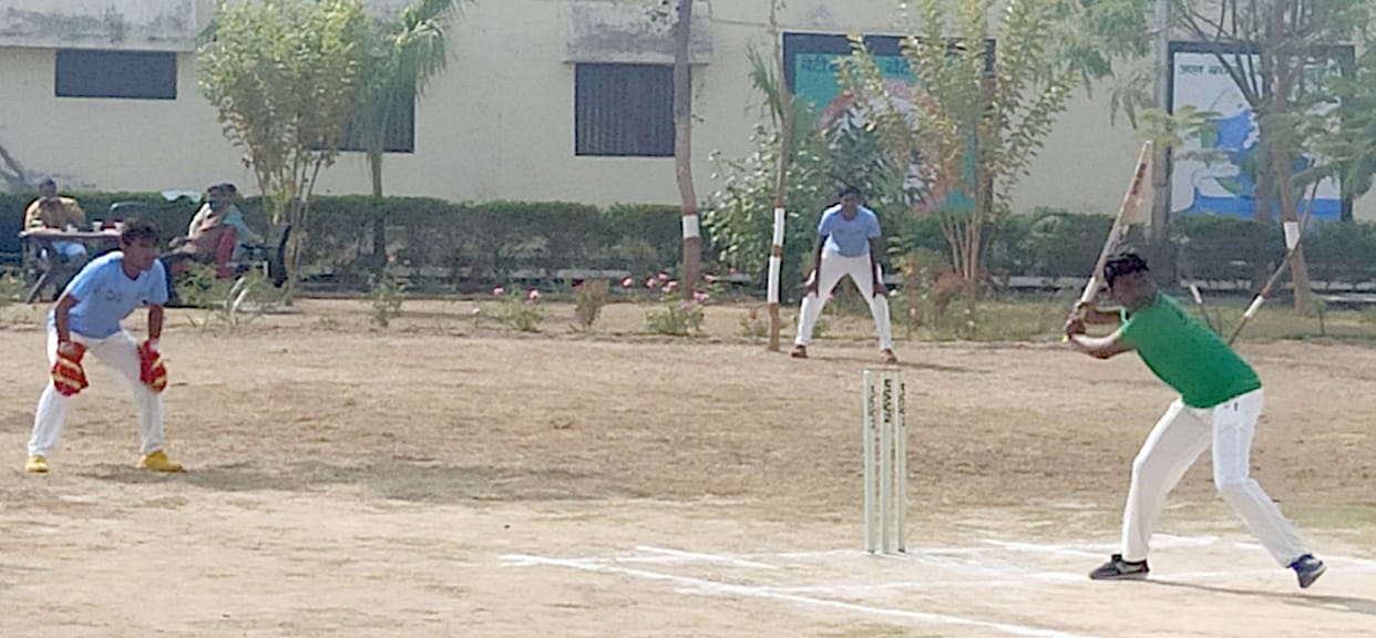 Circle and Writers XI victorious