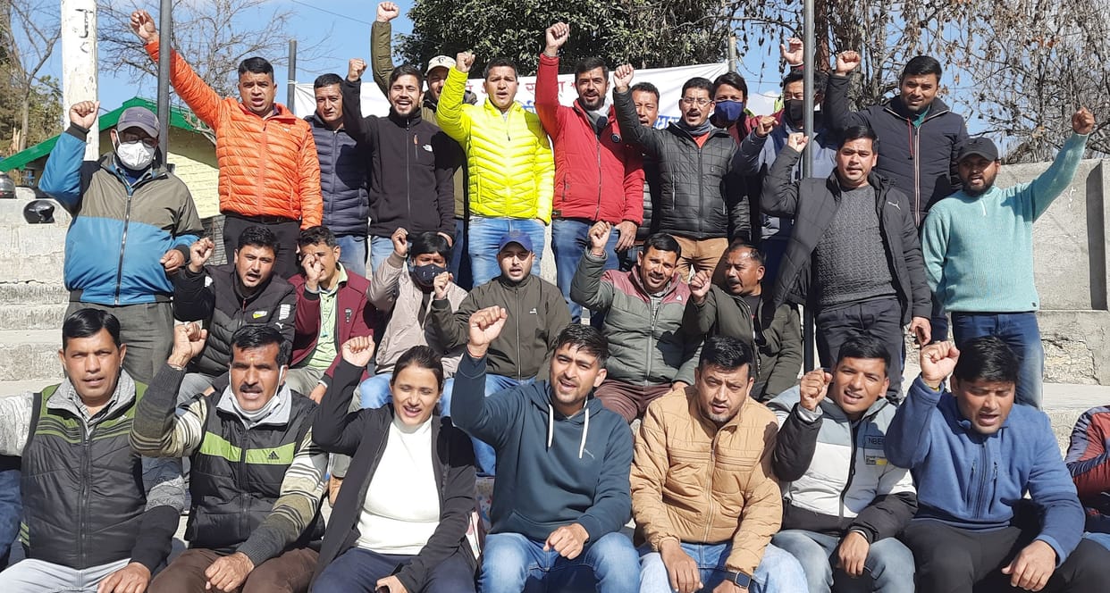 Protest by RSI Union Pithauragarh