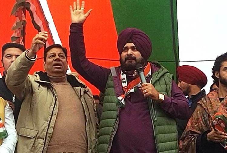 Navjot Singh Sidhu targeted Bikram Singh Majithia in Batala rally