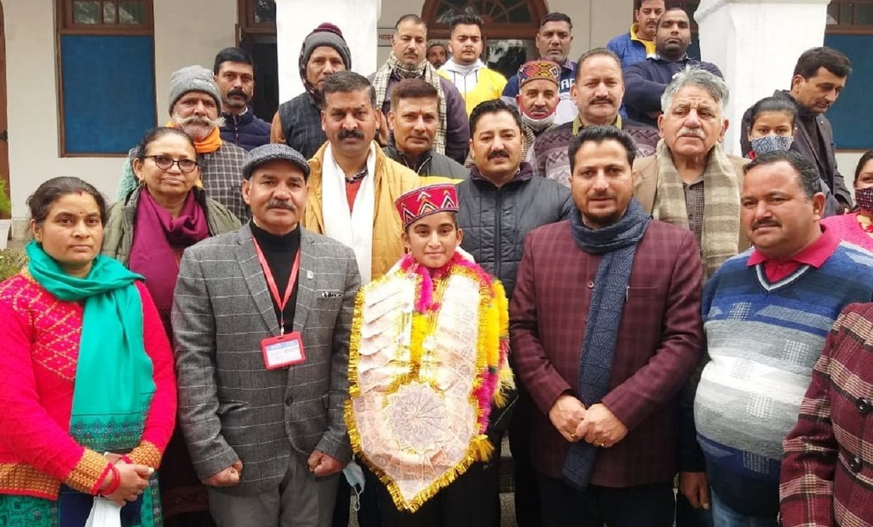 Boxer Neha honored for winning bronze medal