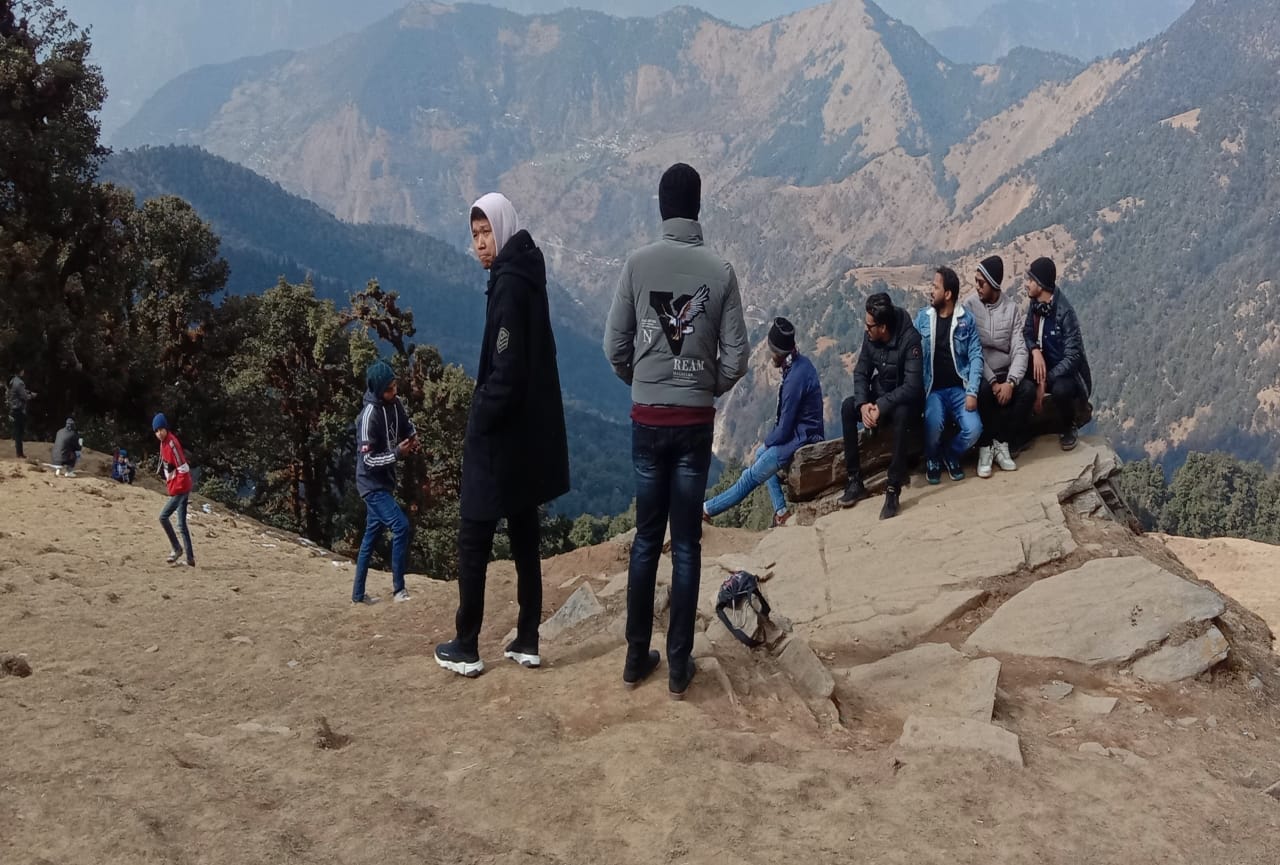 tourist rush in weekend: tourist rush in uttarakhand hill station, see photos