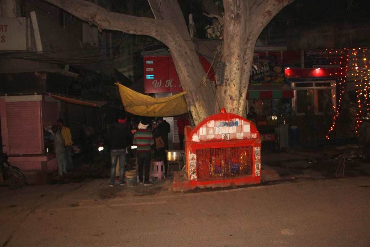 Varanasi Night Curfew Live: Silence on streets shops remained open police patrolling