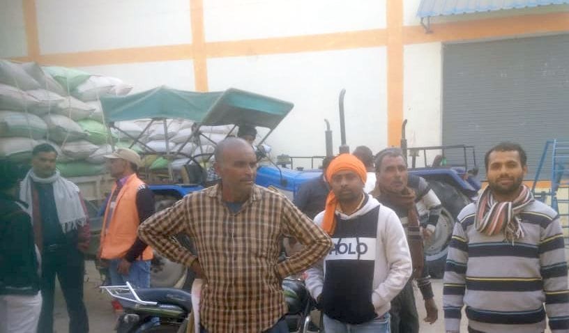 Paddy is not being weighed at purchasing centers for three days