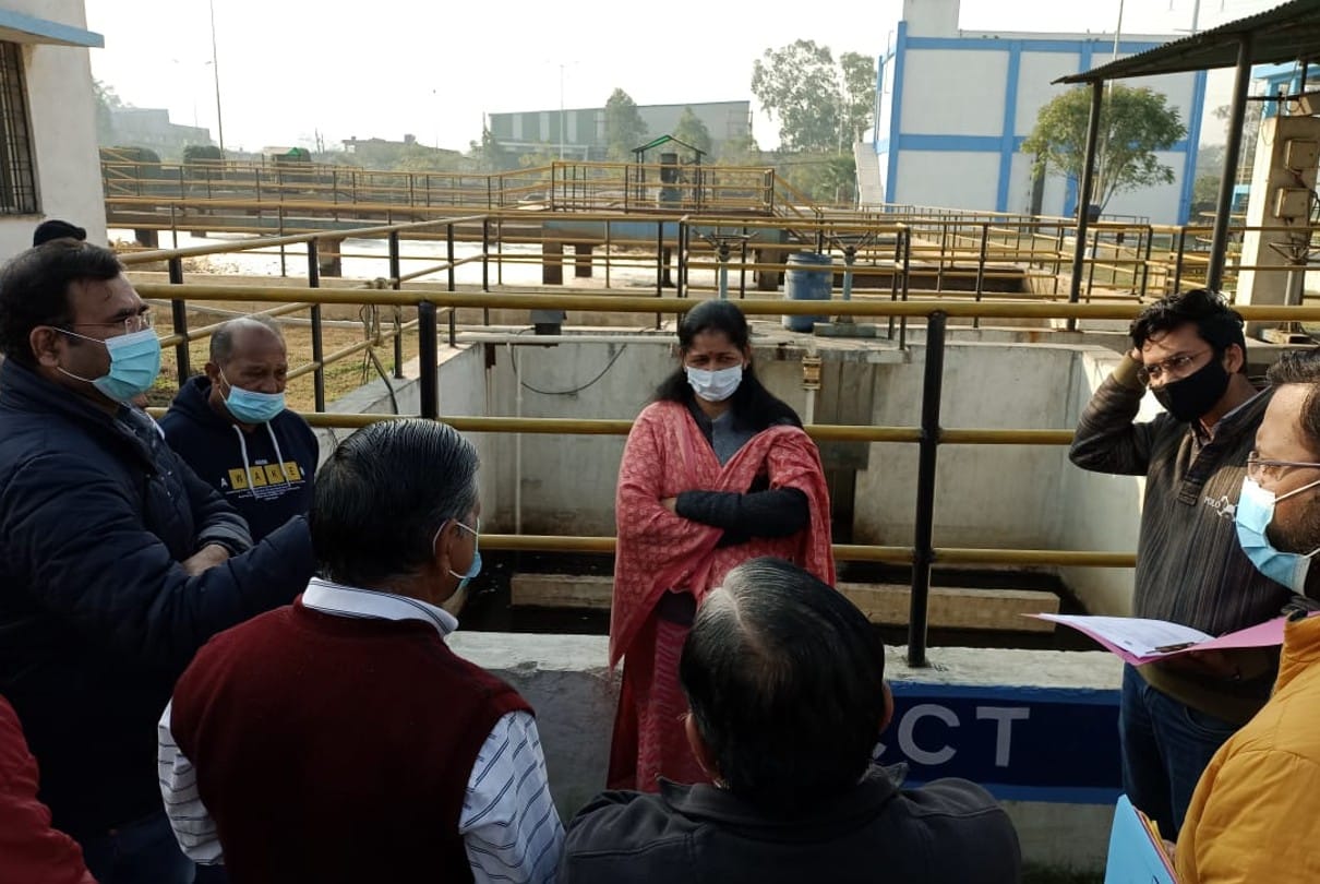 Indore: Municipal Commissioner arrived to inspect Sanwer Road industrial area, there will be a survey of contaminated water coming out of factories