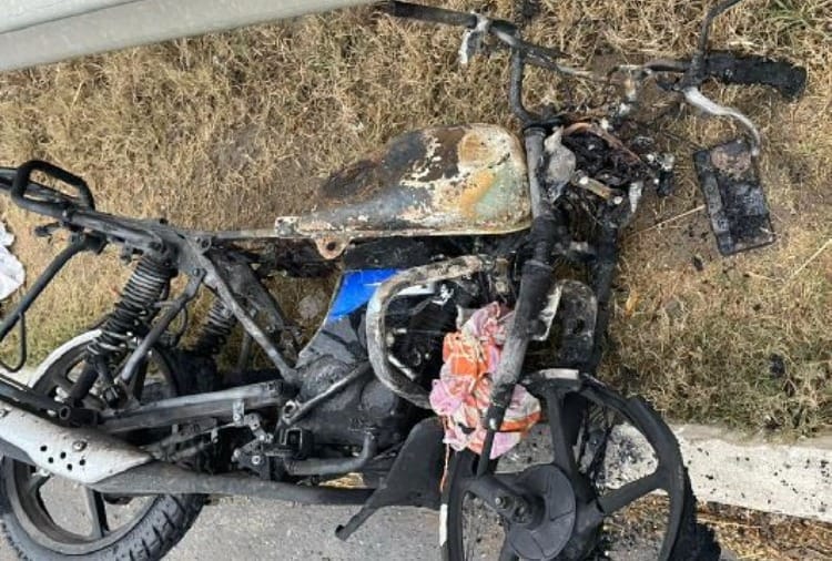 Half-Burnt Bodies Of Three Friends Found On The Highway In Hisar Of Haryana
