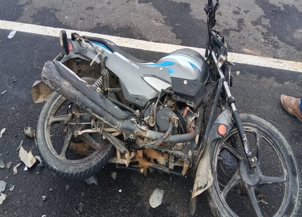 Road Accident in Varanasi Bike rider killed in collision with goods vehicle,