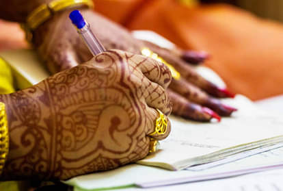 Which documents do girls have to change after marriage see the list