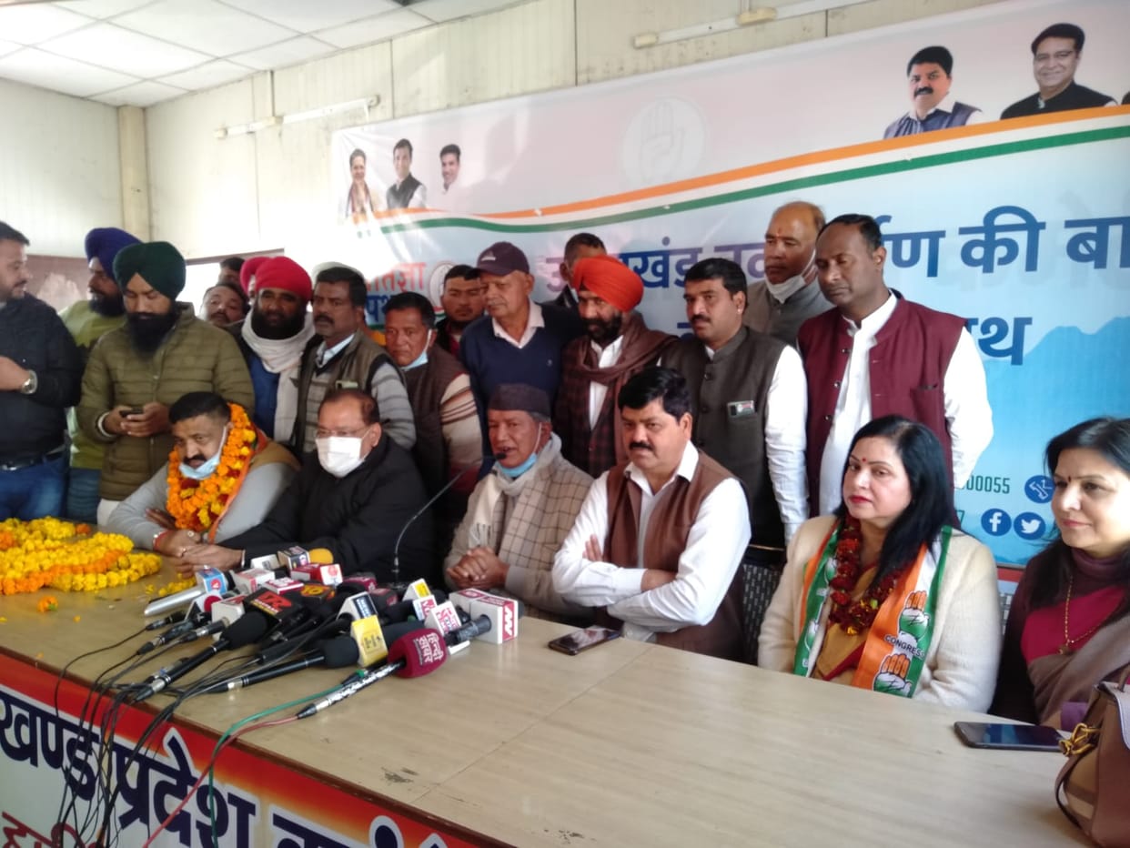 Uttarakhand Election 2022: in Harish Rawat and Yashpal Arya presence many BJP members join congress
