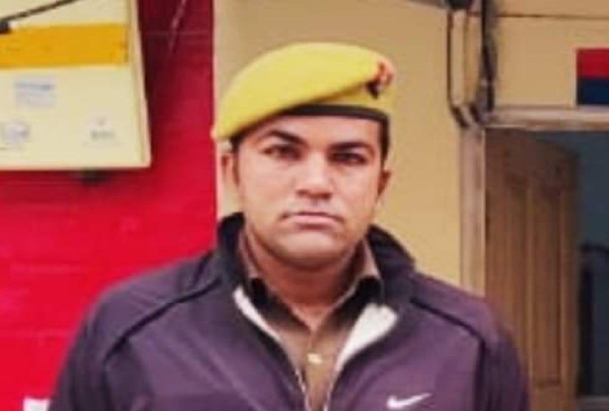 Shahjahanpur: Constable dies in road accident, bike hit by unknown vehicle
