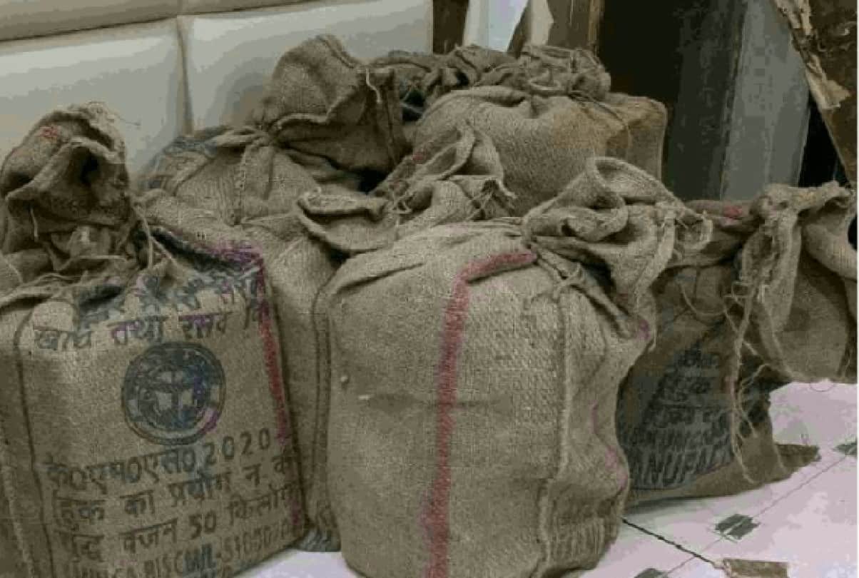 Tax Raid: There is a possibility of Piyush links with the international gold smuggling gang, DRI started investigation