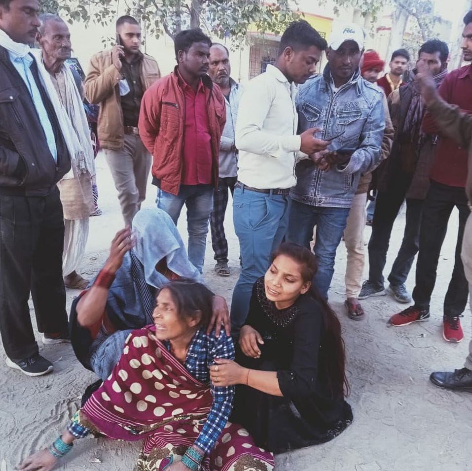 fathepur news,student dies in truck collision