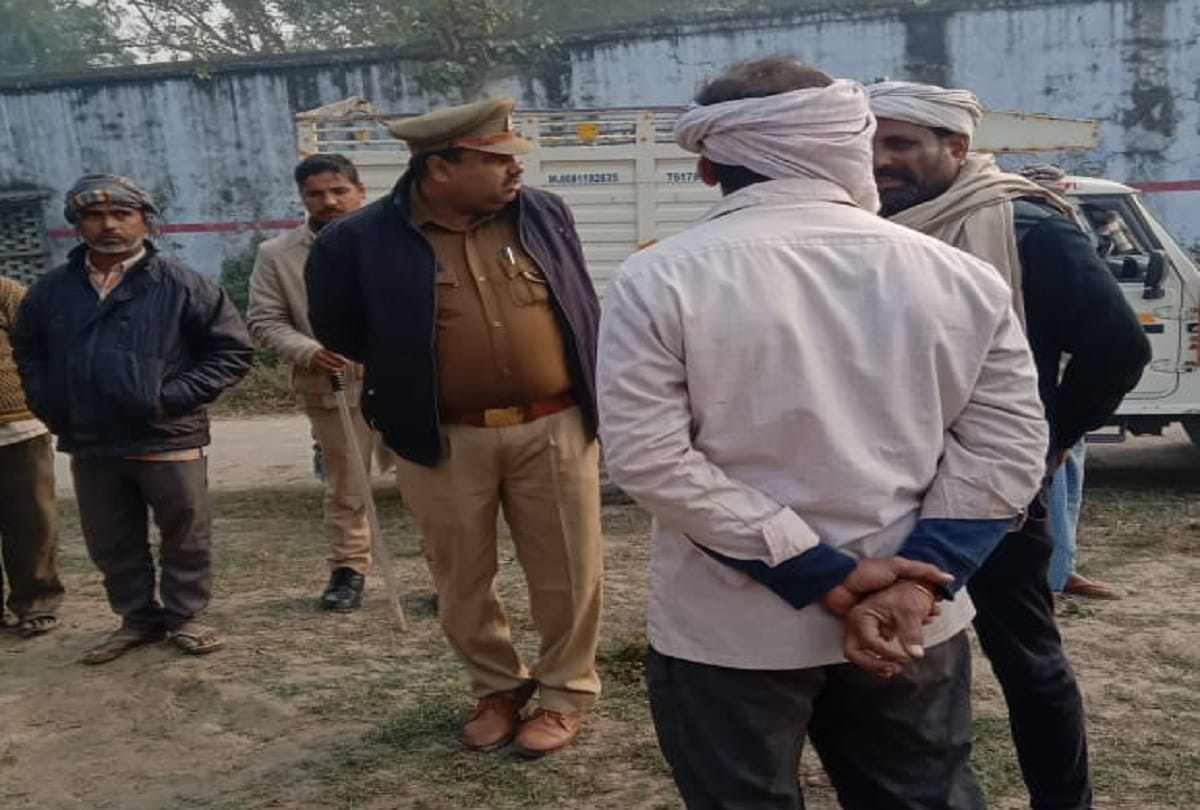 Dead body of middle aged found in suspicious circumstances in mau