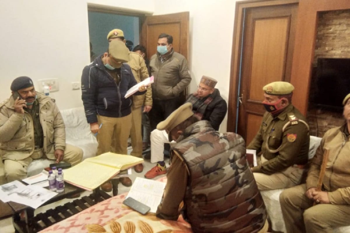 Bijnor Crime News: Police have revealed of passport agent murder case and accused Shakeel arrested
