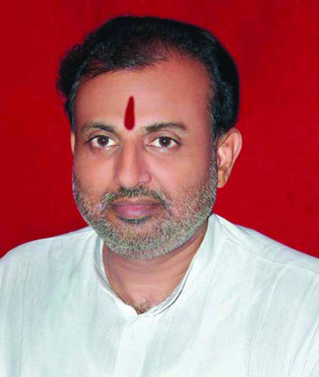 Aligarh: Madhya Pradesh government should put Digvijay Singh in jail: Raghura