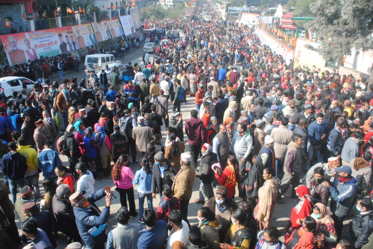 Workers reached on foot for the public meeting place