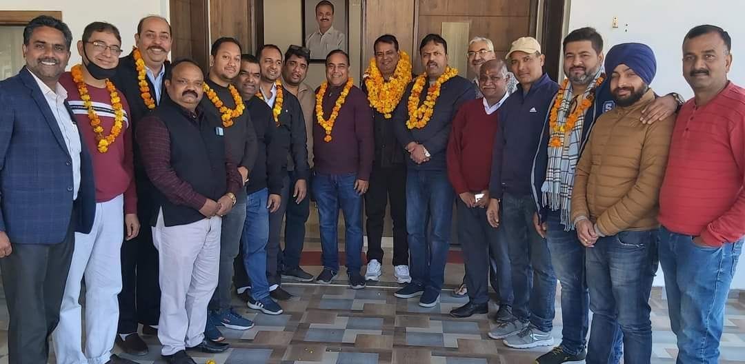 Traders welcomed Rakesh Agarwal