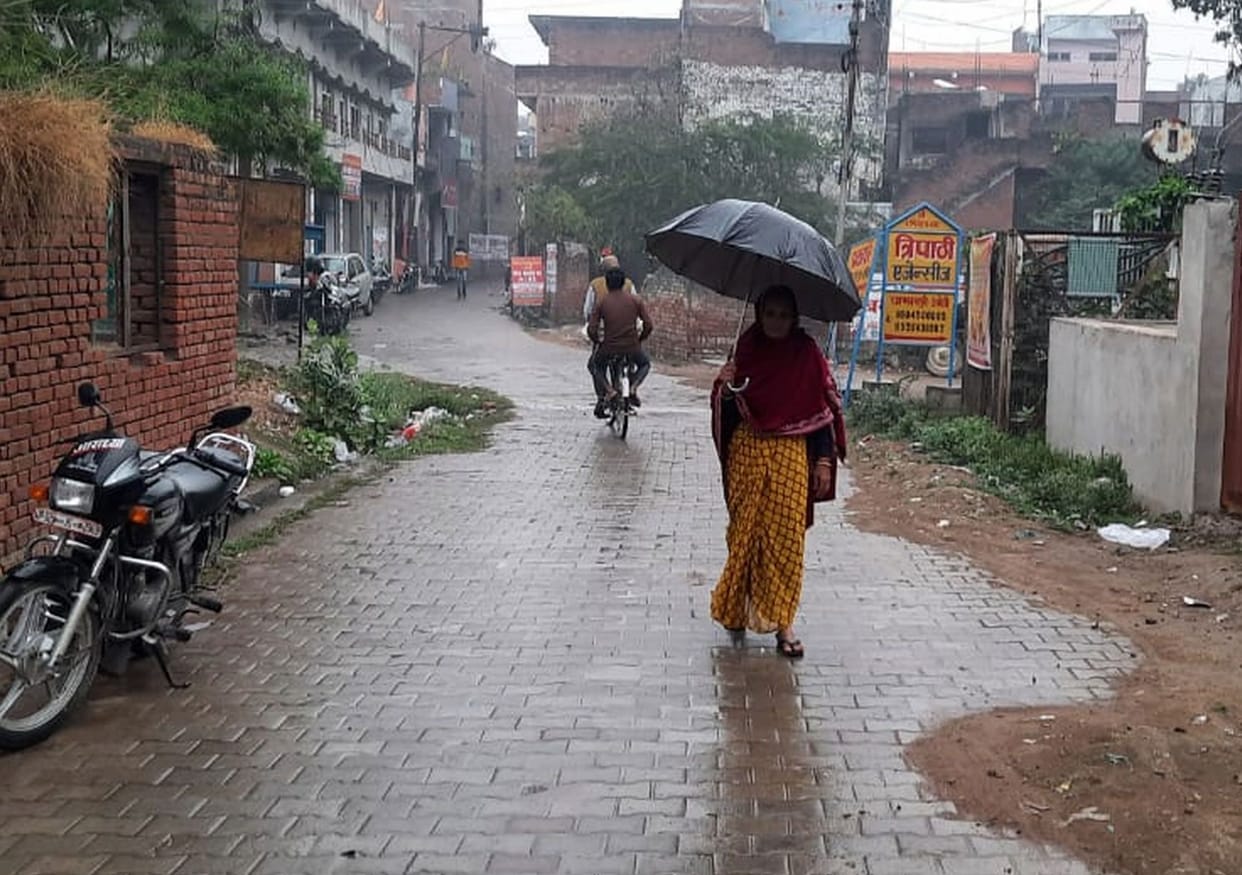 Unseasonal rain increased the problems of farmers
